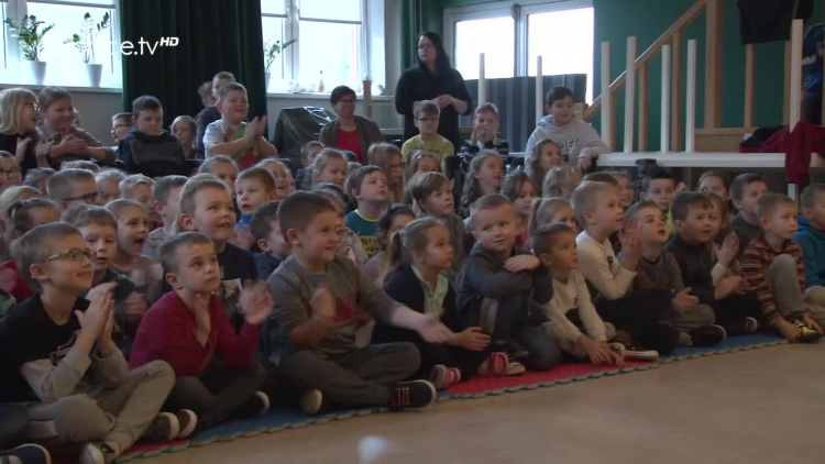  &quot;Utalentowane Dzieci&quot; z Ukrainy zaśpiewały w Uściu Gorlickim