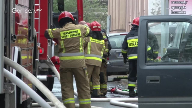 Pożar w warsztacie samochodowym na Michalusa!