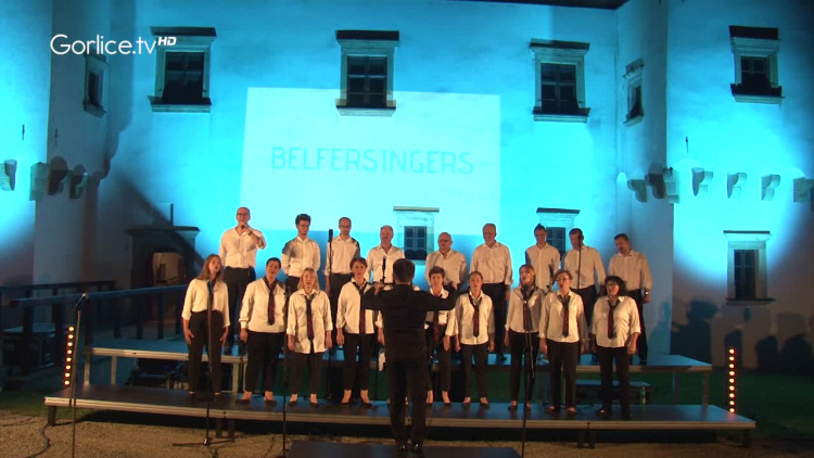 Plenerowy koncert Belfersingers w Szymbarku