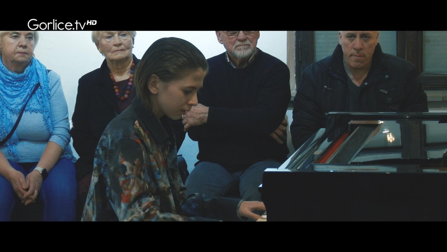 Występ Jana Nosko na wernisażu wystawy „ONE” M. Prokop i E. Przetacznik