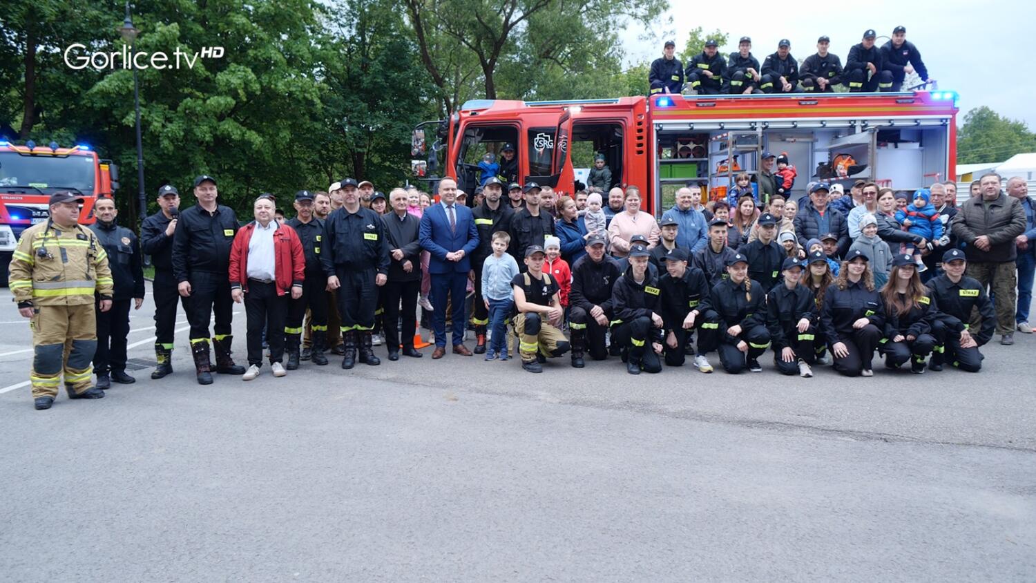 Do OSP Ropa trafił nowy wóz strażacki