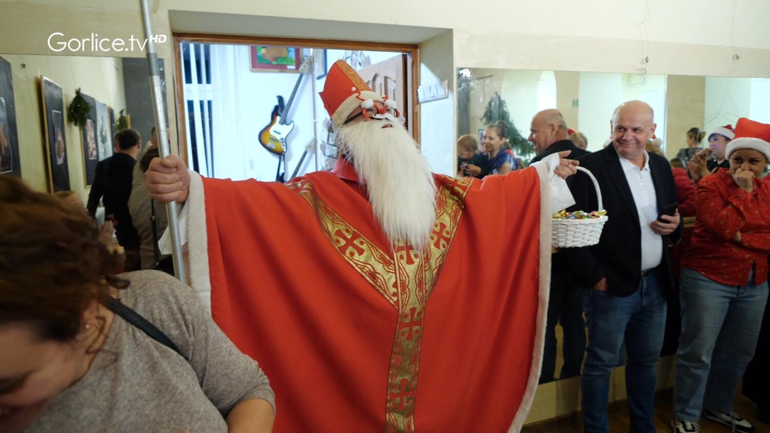 Międzypokoleniowe warsztaty piernikowe w Sękowej