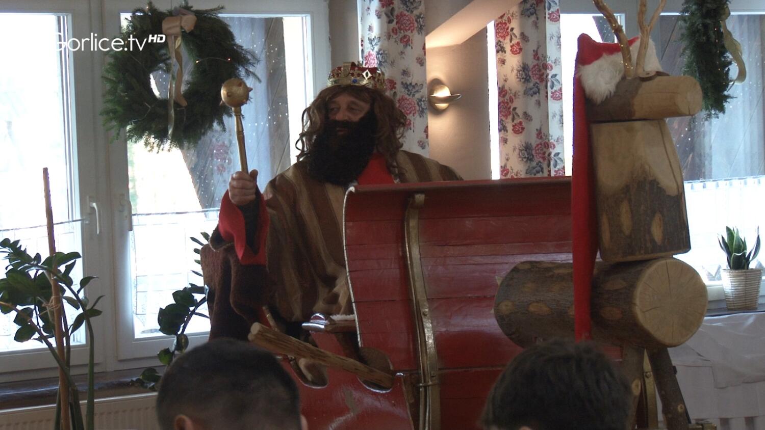 Jasełka oraz wspólne kolędowanie w Huculance w Regietowie