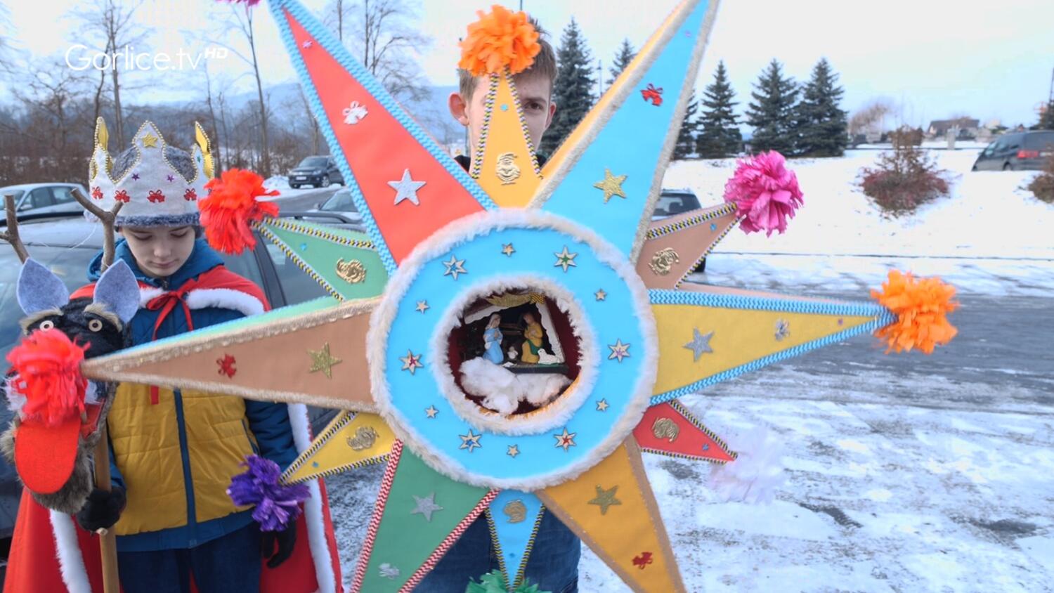 Orszak Trzech Króli w Ropie z wyjątkową Świętą Rodziną [VIDEO]