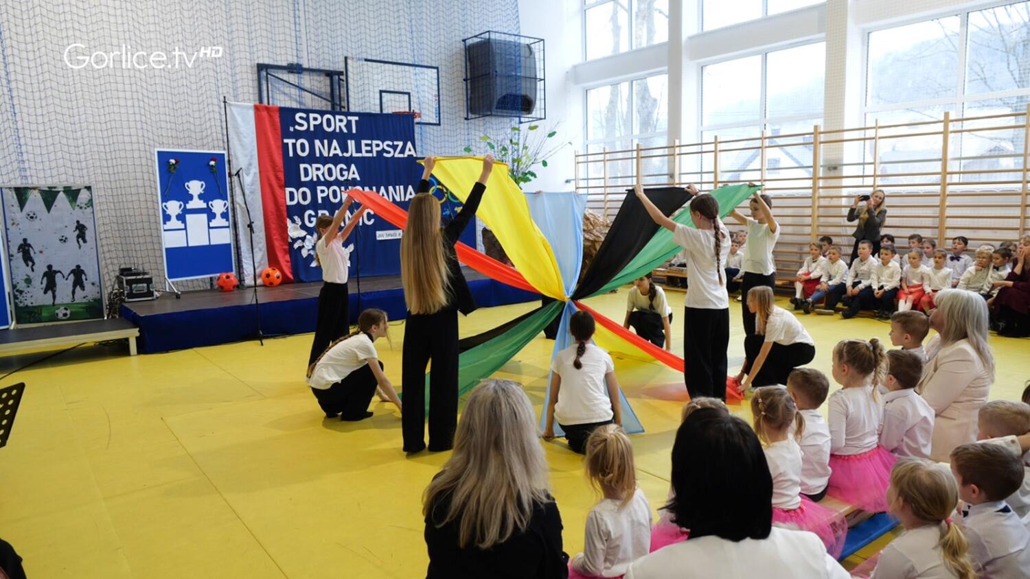 Uroczyste otwarcie nowej hali sportowej w ZSP w Łosiu (VIDEO)