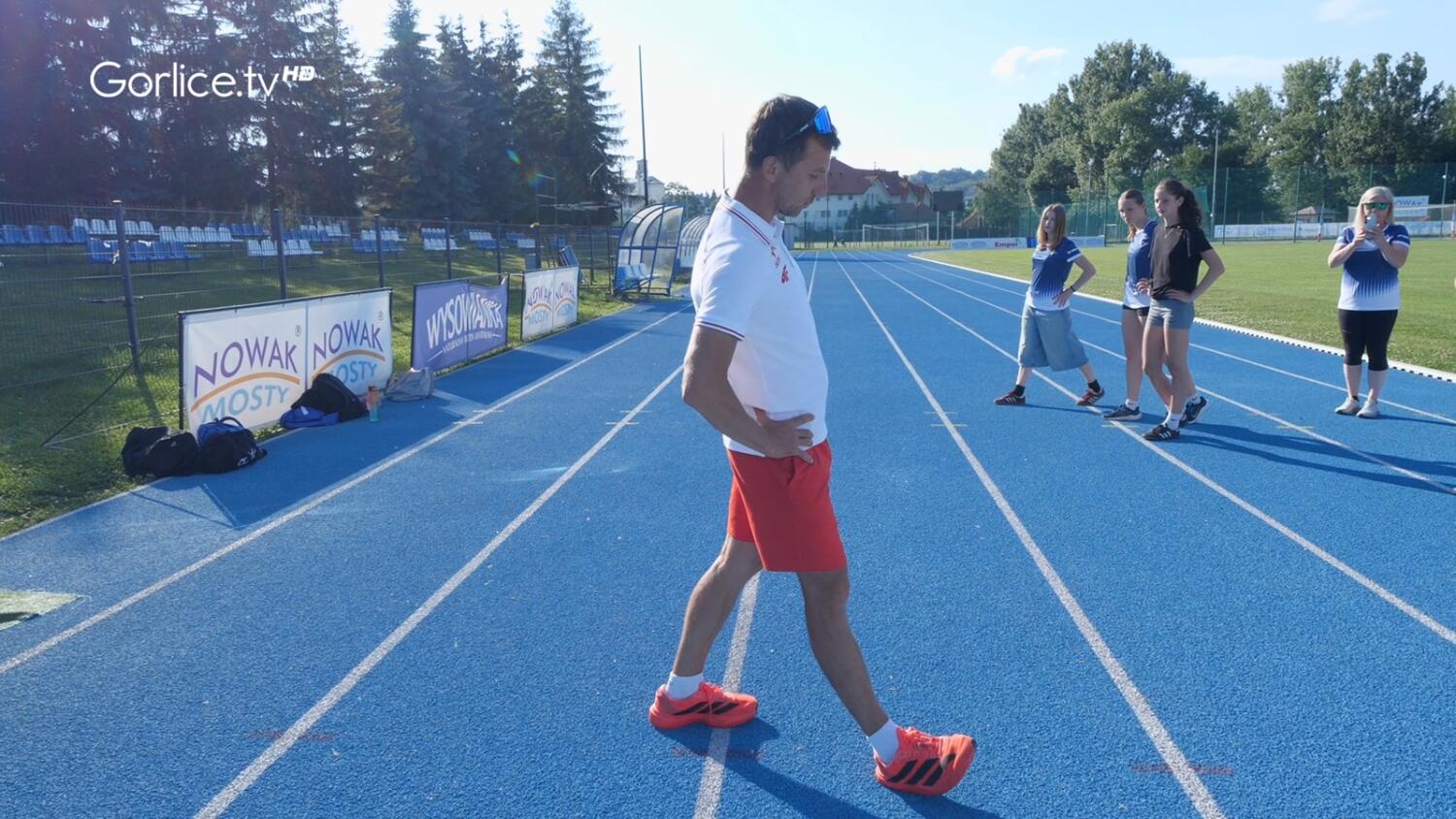 Inauguracja chodu sportowego w Gorlicach. Trening pokazowy z Grzegorzem Sudołem, prezesem MZLA